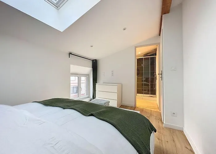 Parenthese Le Saint-Jory