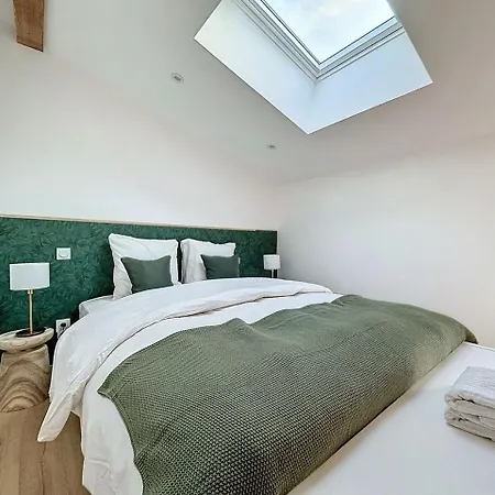 Parenthese Le * Saint-Jory